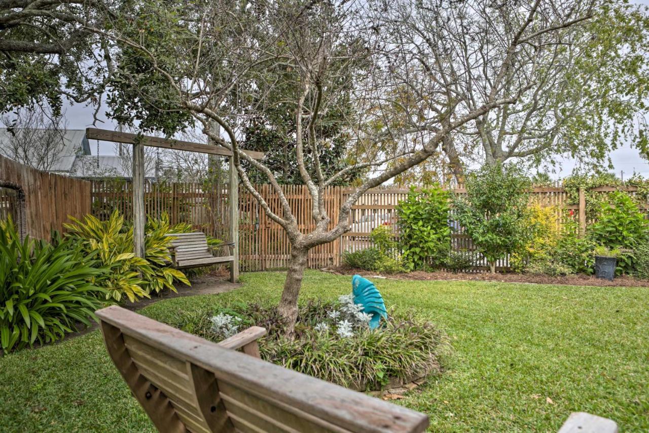 Apartamento Old Town Getaway, Walk To Shopping, Dining, And Bay! Bay St. Louis Exterior foto
