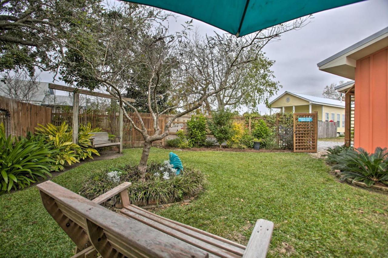 Apartamento Old Town Getaway, Walk To Shopping, Dining, And Bay! Bay St. Louis Exterior foto